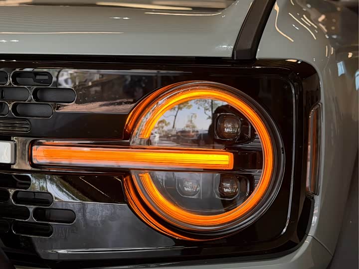 Фото 7 - Ford Bronco