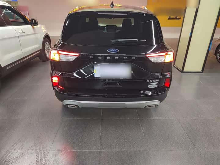 Фото 6 - Ford Escape