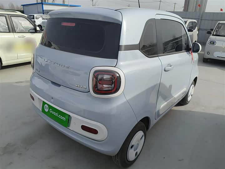 Фото 7 - Bestune Pony