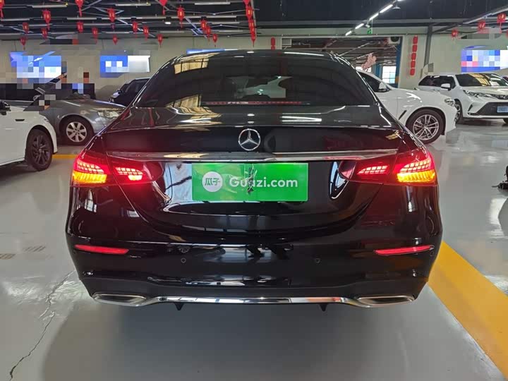 Фото 6 - Mercedes-Benz E-Class