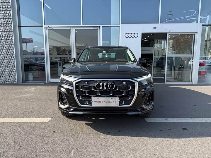 Фото 2 - Audi Q7
