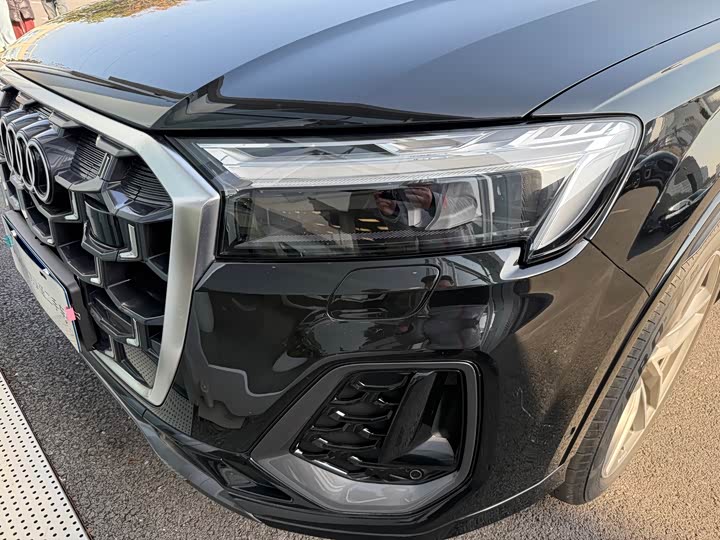 Фото 6 - Audi Q7