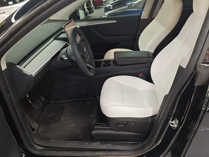 Фото 7 - Tesla Model Y