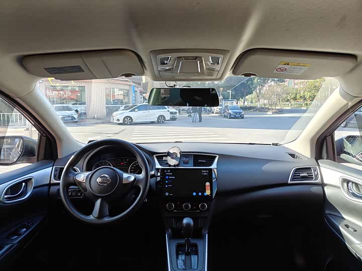 Фото 5 - Nissan Sylphy