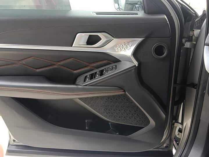 Фото 7 - Haval F7 (Monster)