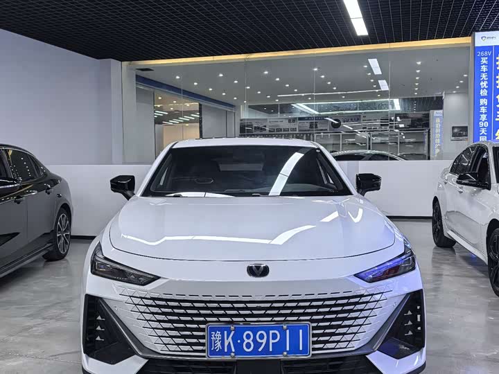 Фото 2 - Changan UNI-V