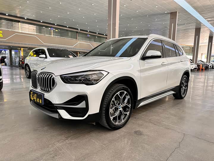 Фото 1 - BMW X1