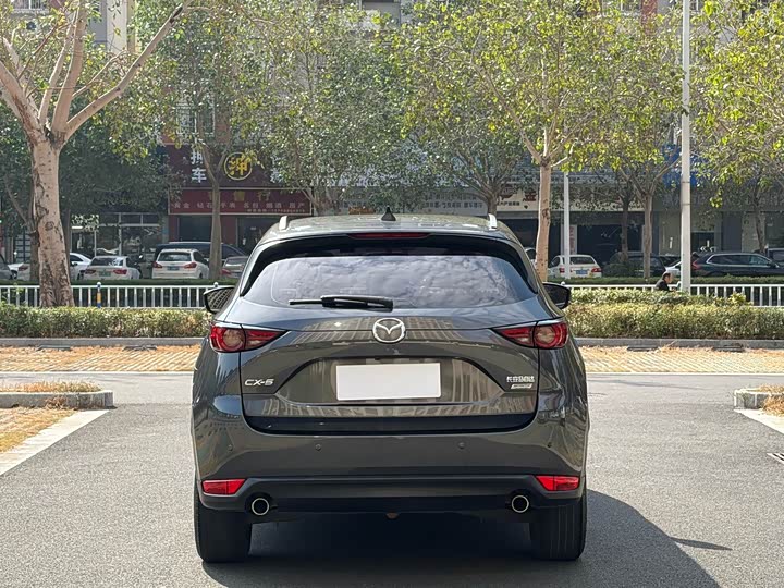 Фото 8 - Mazda CX-5