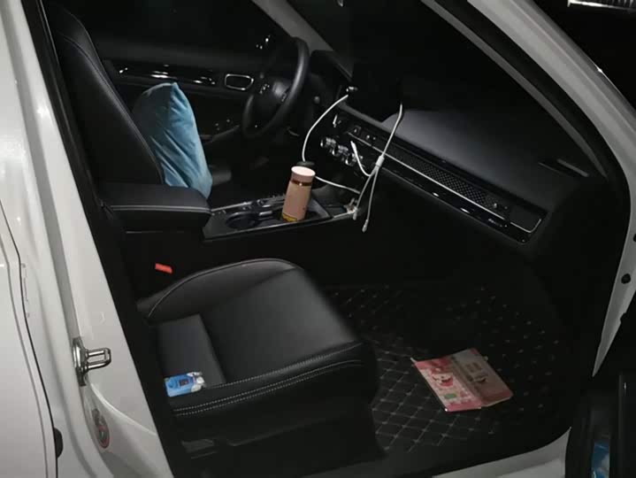 Фото 8 - Honda Civic