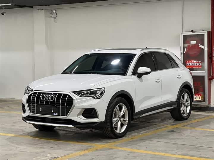 Фото 1 - Audi Q3