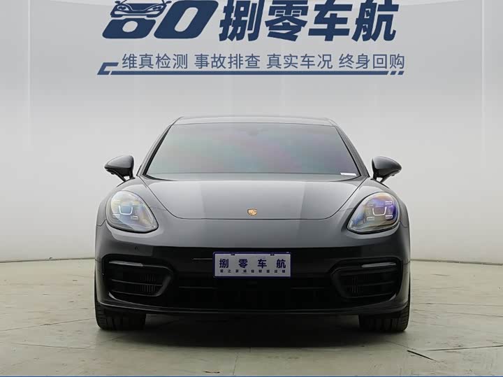 Фото 2 - Porsche Panamera