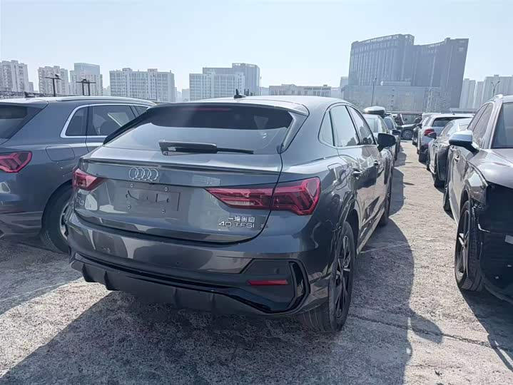 Фото 3 - Audi Q3 Sportback