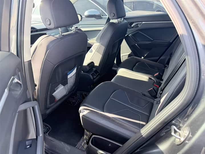 Фото 6 - Audi Q3 Sportback