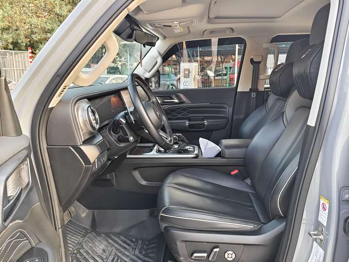 Фото 9 - Tank 300