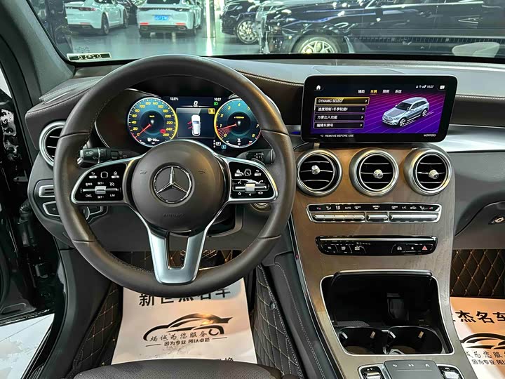 Фото 6 - Mercedes-Benz GLC-Class