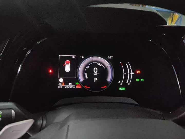 Фото 6 - Lexus RX