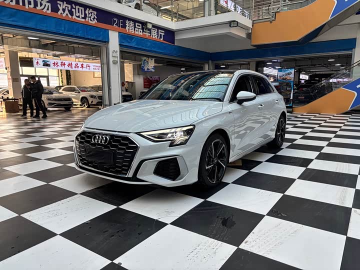 Фото 1 - Audi A3