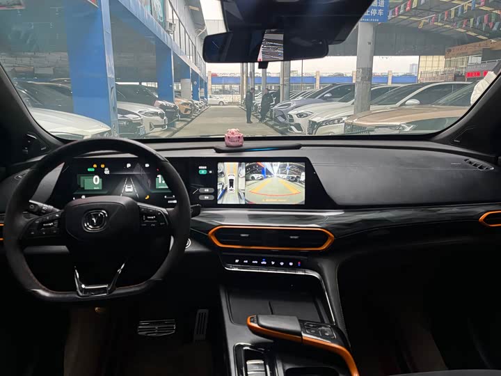 Фото 6 - Changan UNI-T