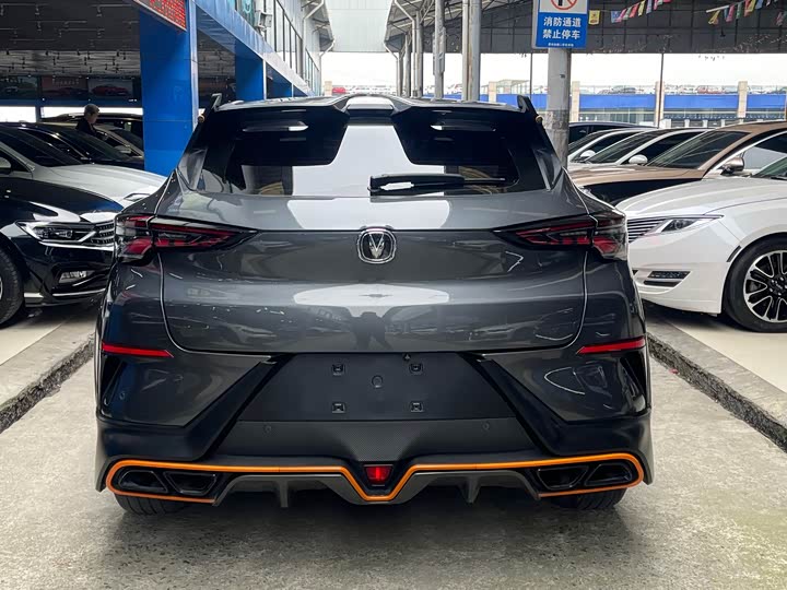 Фото 9 - Changan UNI-T