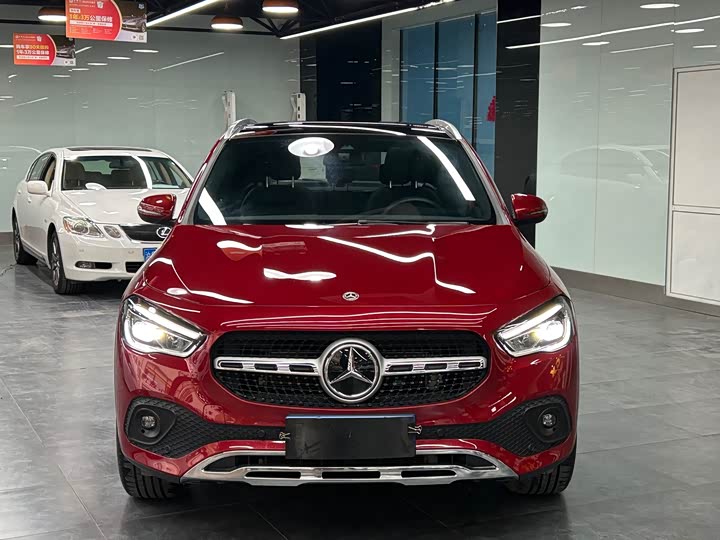 Фото 3 - Mercedes-Benz GLA-Class
