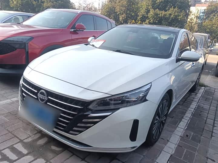 Фото 2 - Nissan Teana