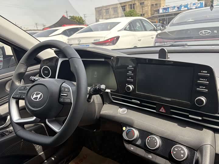 Фото 5 - Hyundai Elantra N line