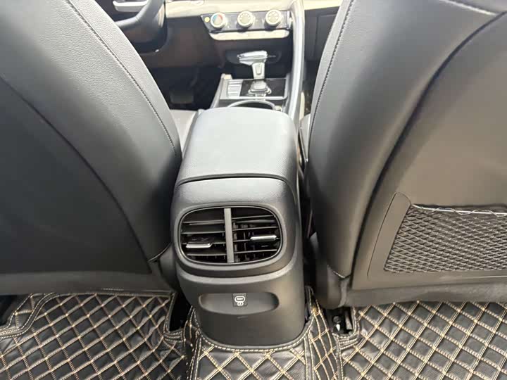 Фото 7 - Hyundai Elantra N line