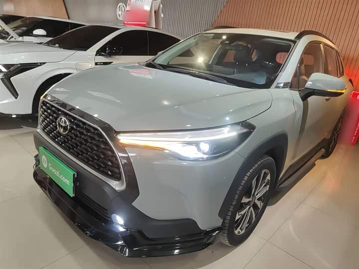 Фото 2 - Toyota Corolla Cross