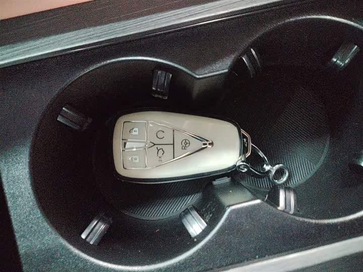 Фото 9 - Changan CS75 Plus