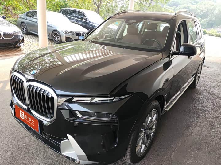 Фото 1 - BMW X7