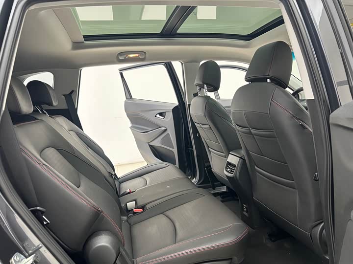 Фото 9 - Chevrolet Orlando