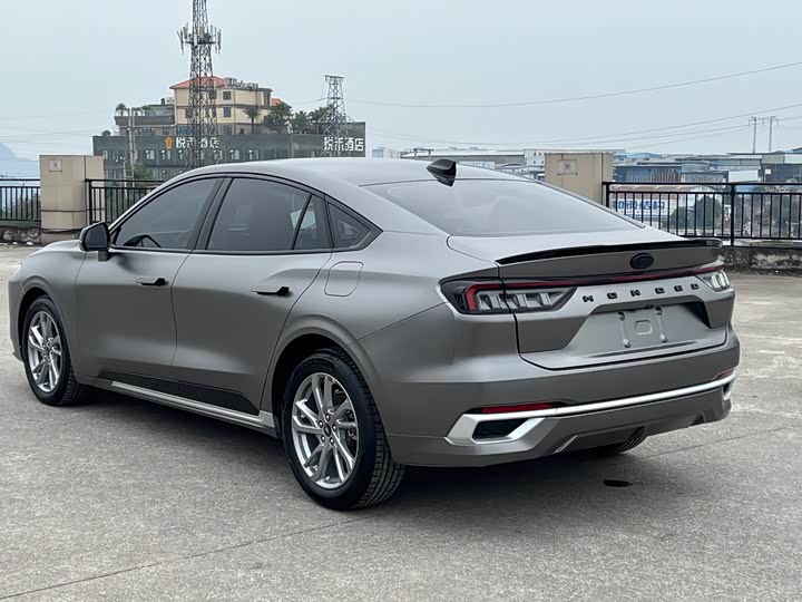 Фото 8 - Ford Mondeo