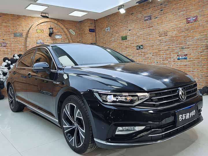 Фото 3 - Volkswagen Magotan