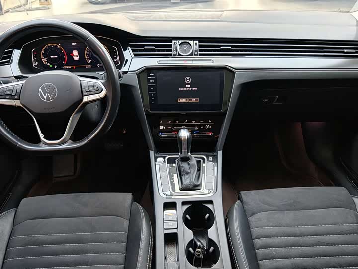 Фото 9 - Volkswagen Magotan