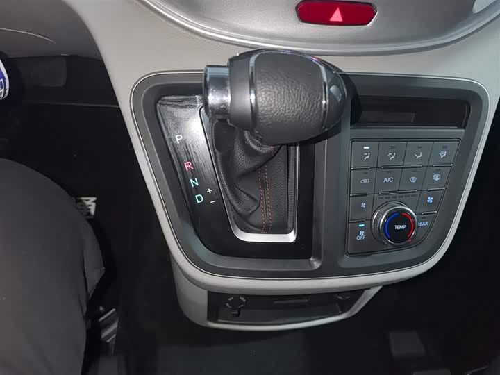 Фото 6 - JAC Refine M4