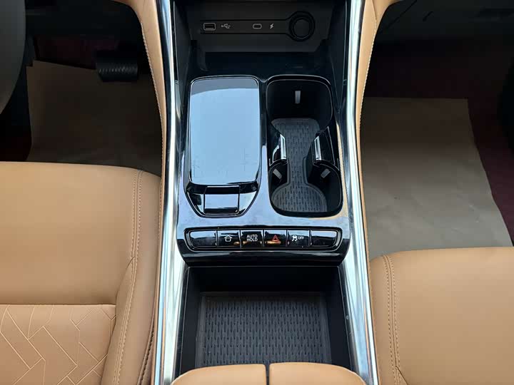 Фото 8 - Maxus G50 Hybrid