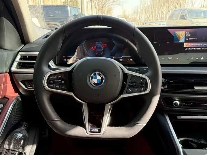 Фото 8 - BMW i3