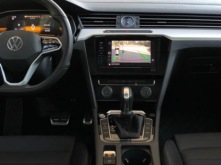 Фото 9 - Volkswagen Magotan