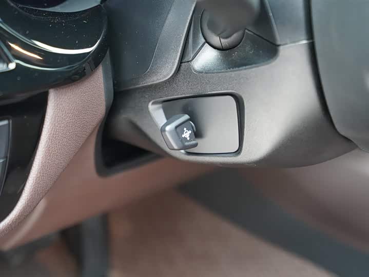 Фото 8 - BMW 5 Series