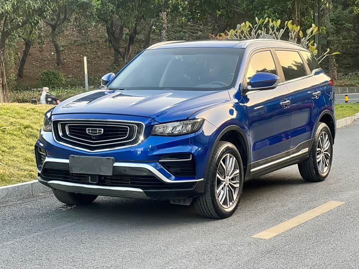 Фото 1 - Geely Atlas