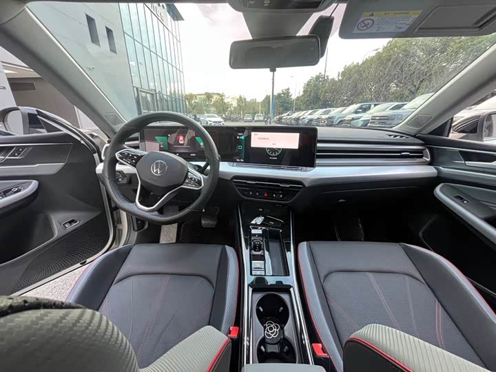 Фото 8 - Volkswagen Lamando L