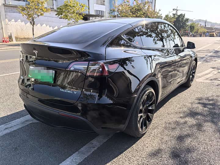 Фото 5 - Tesla Model Y