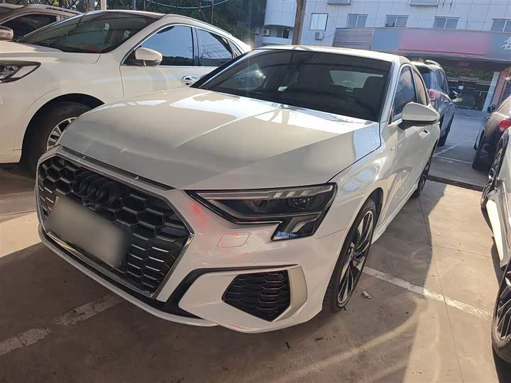 Фото 2 - Audi A3