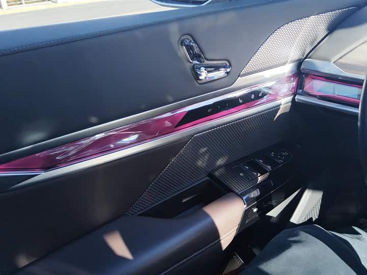 Фото 7 - BMW 7 Series