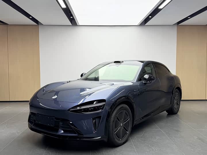 Фото 1 - Xiaomi YU7