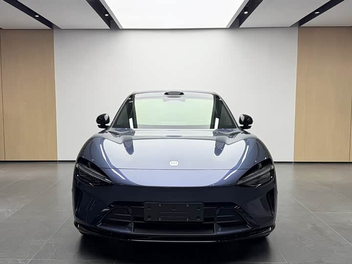 Фото 2 - Xiaomi YU7