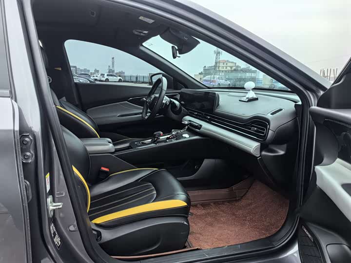 Фото 5 - GAC Trumpchi Empow R