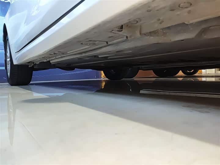 Фото 2 - Toyota Corolla