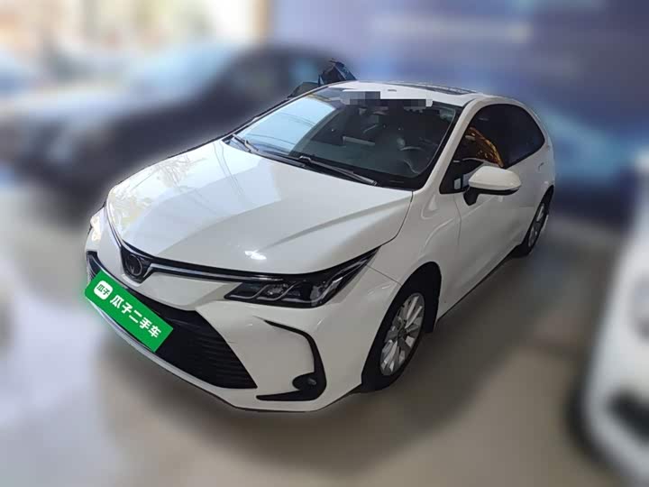 Фото 3 - Toyota Corolla