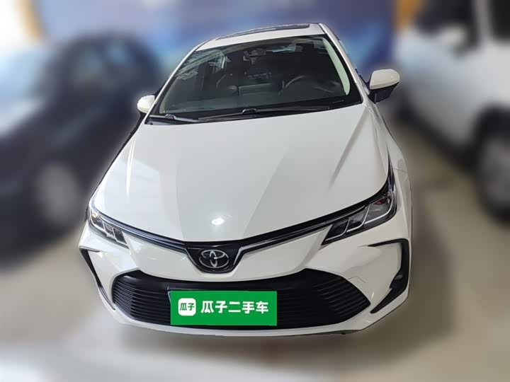 Фото 5 - Toyota Corolla